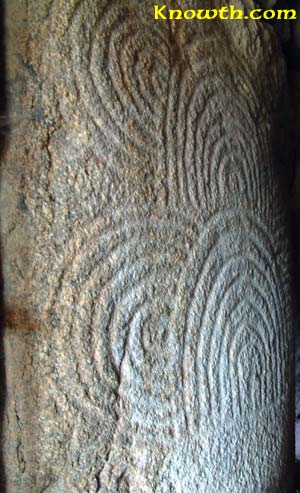 Gavrinis stone engraving